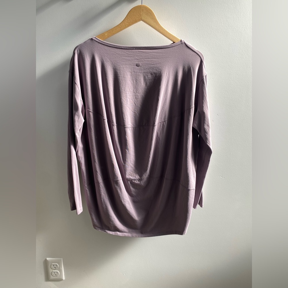 Lululemon  Back In Action Long sleeve shirt